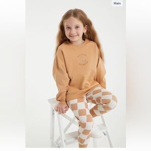 Organic Comfort: Upgrade Your Running with our High-Quality 2-Piece Truck Suit!